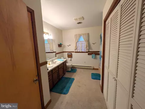 Bath - 9683 Tharp Rd, Seaford, DE 19973 photo 3 of 3