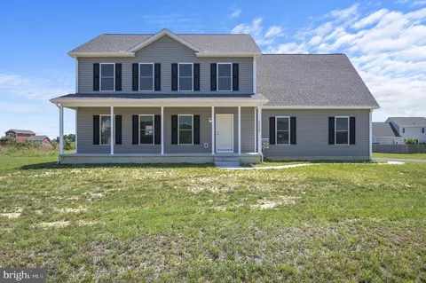 26353 Meadow Ln, Ellendale, DE 19941