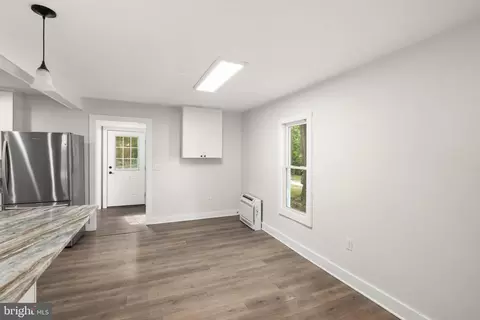 Entry Way - 524 E 4th St, Laurel, DE 19956 photo 1 of 4