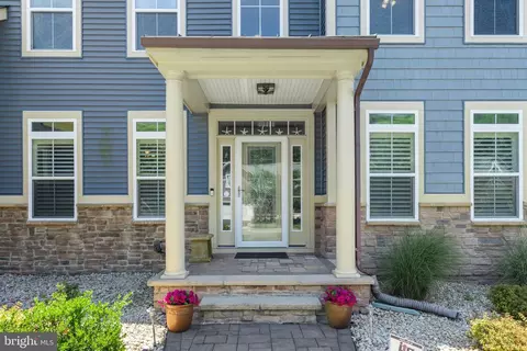 Exterior - 30977 Scissorbill Rd, Ocean View, DE 19970 photo 4 of 17