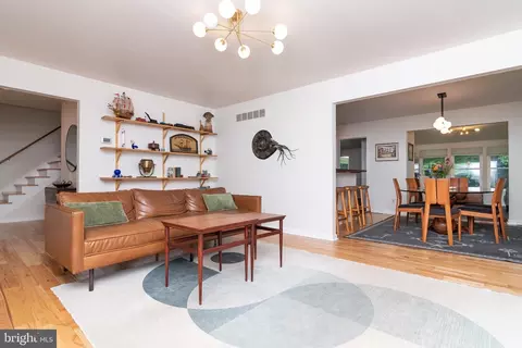 Living - 10348 Memory Rd, Harrington, DE 19952 photo 3 of 3