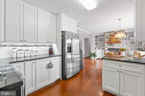 Kitchen - 112 West Ave, Ocean View, DE 19970 photo 2 of 4