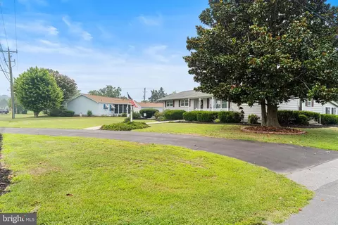 Exterior - 112 West Ave, Ocean View, DE 19970 photo 1 of 14
