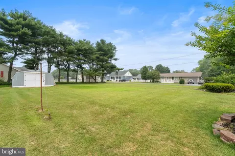 Exterior - 112 West Ave, Ocean View, DE 19970 photo 11 of 14