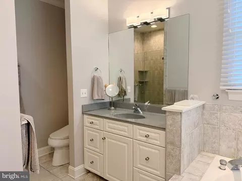 Bath - 25 Sycamore St, Ocean View, DE 19970 photo 2 of 2
