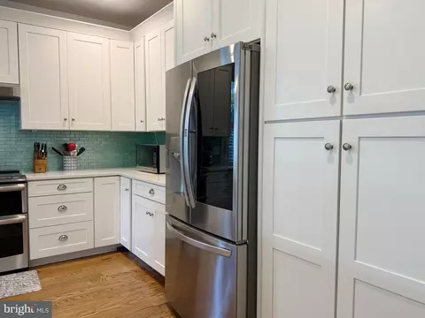 Kitchen - 25 Sycamore St, Ocean View, DE 19970 photo 3 of 3