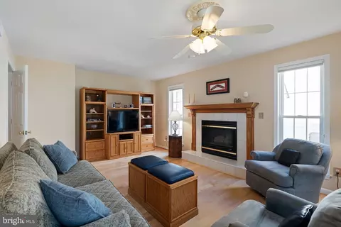 Living - 486 Bethany Loop, Bethany Beach, DE 19930 photo 2 of 2