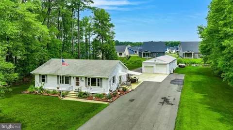 32271 Lynch Rd, Selbyville, DE 19975