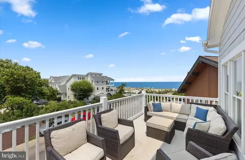 Exterior - 10 Chicago St, Rehoboth Beach, DE 19971 photo 6 of 10