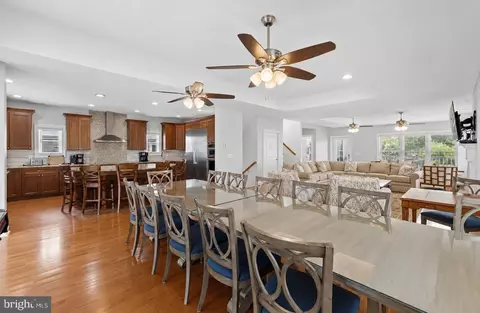 Dining - 10 Chicago St, Rehoboth Beach, DE 19971 photo 3 of 3