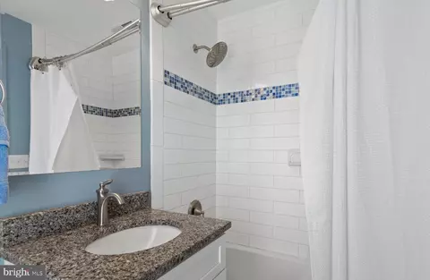 Bath - 10 Chicago St, Rehoboth Beach, DE 19971 photo 4 of 7