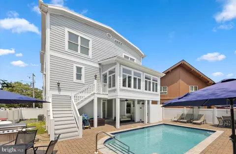 Exterior - 10 Chicago St, Rehoboth Beach, DE 19971 photo 3 of 10