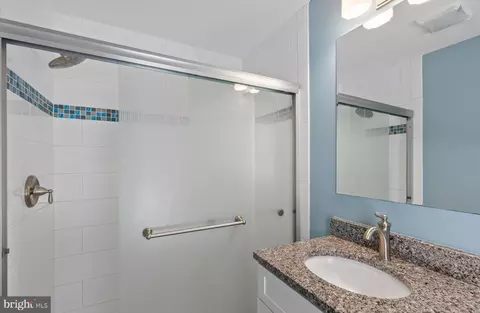 Bath - 10 Chicago St, Rehoboth Beach, DE 19971 photo 5 of 7