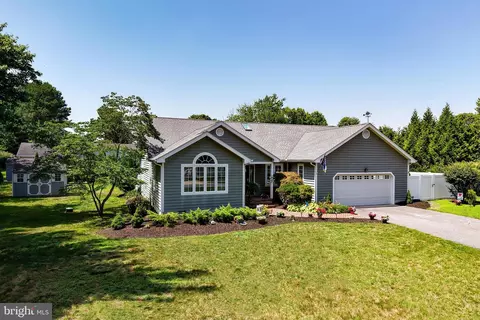 Exterior - 30860 Edgewater Dr, Lewes, DE 19958 photo 2 of 13