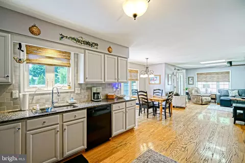 Kitchen - 30860 Edgewater Dr, Lewes, DE 19958 photo 4 of 5