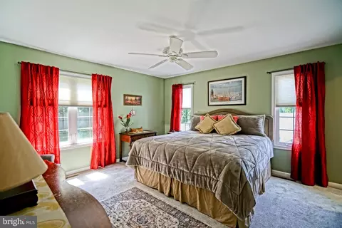 Bedroom - 30860 Edgewater Dr, Lewes, DE 19958 photo 1 of 10