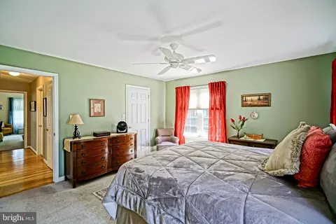 Bedroom - 30860 Edgewater Dr, Lewes, DE 19958 photo 4 of 10