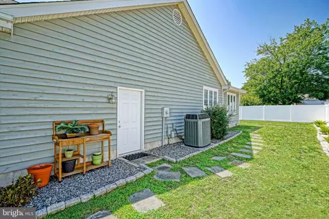 Exterior - 30860 Edgewater Dr, Lewes, DE 19958 photo 10 of 13