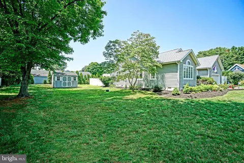 Exterior - 30860 Edgewater Dr, Lewes, DE 19958 photo 12 of 13