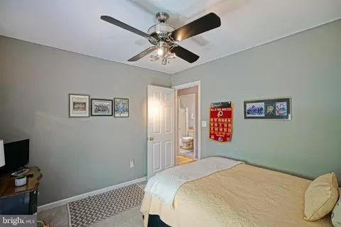 Bedroom - 30860 Edgewater Dr, Lewes, DE 19958 photo 10 of 10