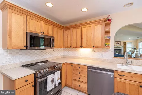 Kitchen - 19 Windward Way, Dagsboro, DE 19939 photo 5 of 7