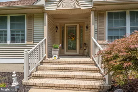 Exterior - 19 Windward Way, Dagsboro, DE 19939 photo 4 of 19