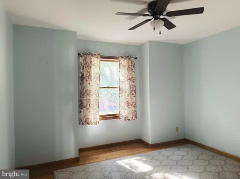 Bedroom - 30844 River Rd, Laurel, DE 19956 photo 2 of 7