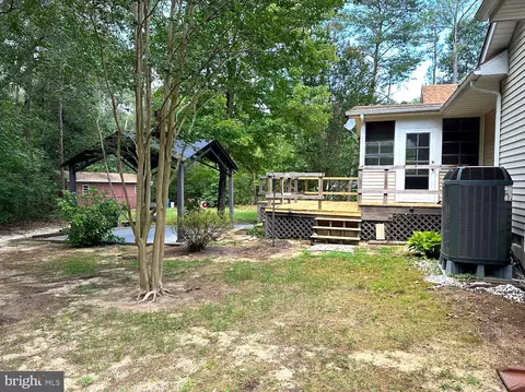 Exterior - 30844 River Rd, Laurel, DE 19956 photo 7 of 18