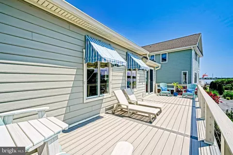Exterior - 38787 Apple Ct, Ocean View, DE 19970 photo 6 of 19
