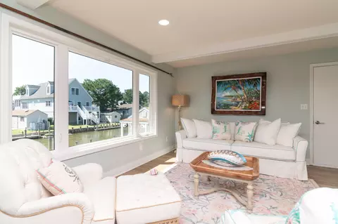 Living - 30035 Arrowhead Dr, Ocean View, DE 19970 photo 1 of 7