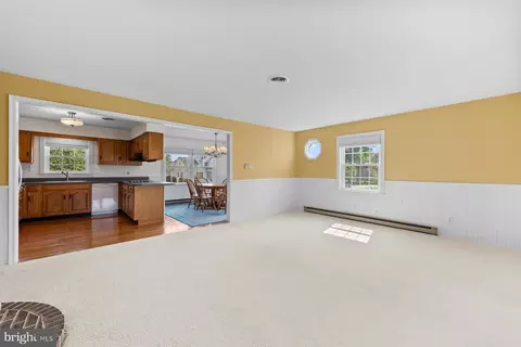 Living - 776 Hickman Dr, Ocean View, DE 19970 photo 4 of 8
