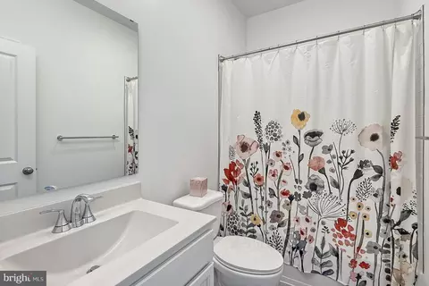 Bath - 36813 W Old Gate Dr, Georgetown, DE 19947 photo 1 of 1