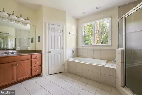 Bath - 225 October Glory Ave, Ocean View, DE 19970 photo 1 of 5