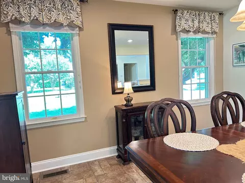 Dining - 413 Hudson St, Milton, DE 19968 photo 2 of 3