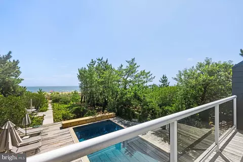 Exterior - 98 Fifth St, Bethany Beach, DE 19930 photo 8 of 9