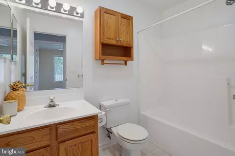 Bath - 106 Falls Rd, Milton, DE 19968 photo 1 of 2