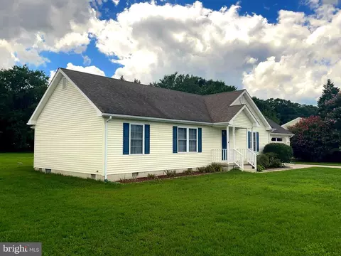 Exterior - 28 Circle Dr W, Milton, DE 19968 photo 7 of 18