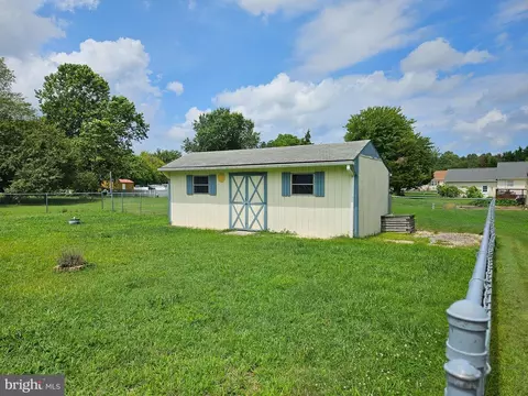 Exterior - 204 E Gemini Ln, Milton, DE 19968 photo 4 of 5