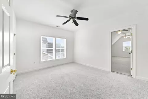 Bedroom - 30897 Fresh Pond Dr, Ocean View, DE 19970 photo 3 of 3