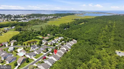View/Area - 30897 Fresh Pond Dr, Ocean View, DE 19970 photo 3 of 6