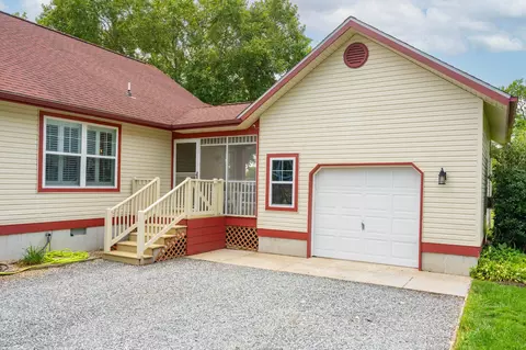 Exterior - 10 Johns Ct, Ocean View, DE 19970 photo 6 of 23