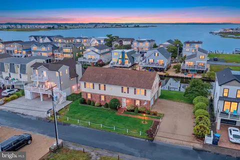 47 Bayside Dr, Fenwick Island, DE 19944