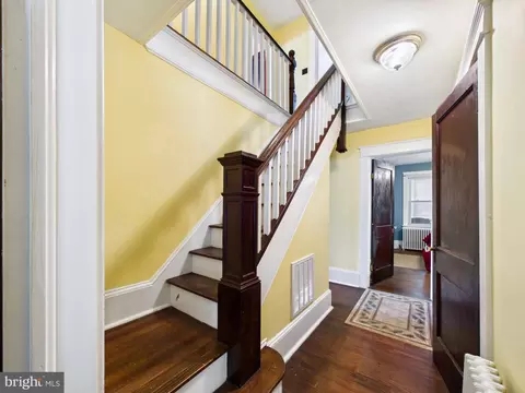 Entry Way - 599 E Market St, Georgetown, DE 19947 photo 2 of 4