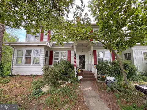 Exterior - 405 403 Main St, Ellendale, DE 19941 photo 1 of 6