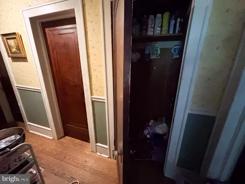 Entry Way - 405 403 Main St, Ellendale, DE 19941 photo 5 of 9