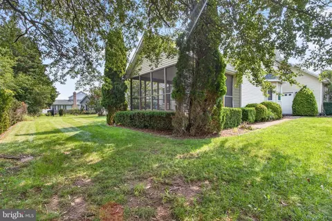 Exterior - 212 Ocean View Blvd, Lewes, DE 19958 photo 6 of 14