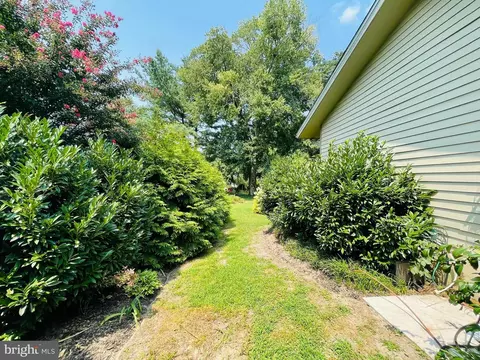 Exterior - 31057 Edgewater Dr, Lewes, DE 19958 photo 7 of 23