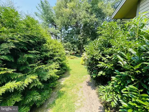 Exterior - 31057 Edgewater Dr, Lewes, DE 19958 photo 8 of 23
