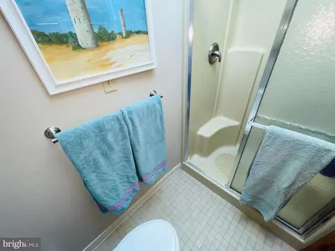 Bath - 31057 Edgewater Dr, Lewes, DE 19958 photo 15 of 18