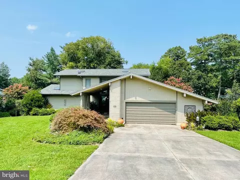 Exterior - 31057 Edgewater Dr, Lewes, DE 19958 photo 3 of 23